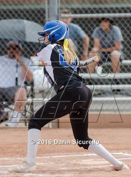 Thumbnail 2 in Mesquite vs. Skyline (Blackhawk Tournament) photogallery.