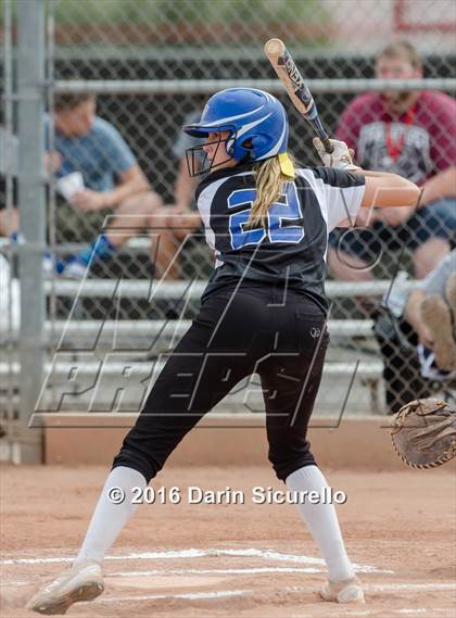 Thumbnail 1 in Mesquite vs. Skyline (Blackhawk Tournament) photogallery.