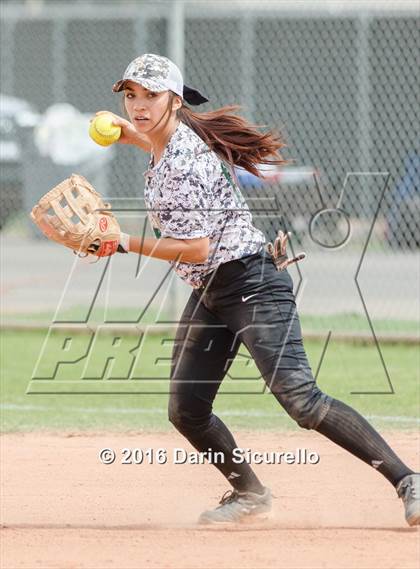 Thumbnail 1 in Mesquite vs. Skyline (Blackhawk Tournament) photogallery.