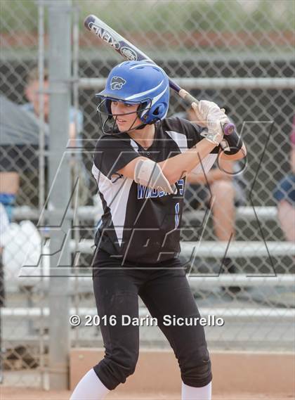 Thumbnail 2 in Mesquite vs. Skyline (Blackhawk Tournament) photogallery.