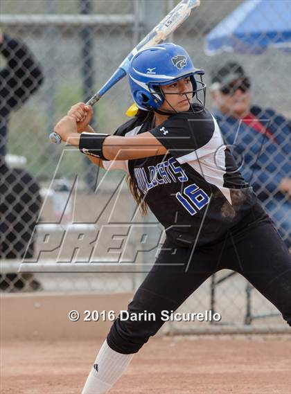 Thumbnail 3 in Mesquite vs. Skyline (Blackhawk Tournament) photogallery.