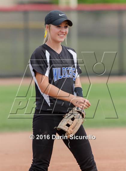 Thumbnail 2 in Mesquite vs. Skyline (Blackhawk Tournament) photogallery.