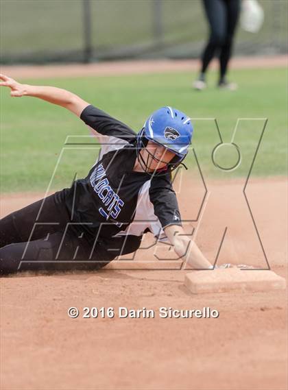 Thumbnail 3 in Mesquite vs. Skyline (Blackhawk Tournament) photogallery.
