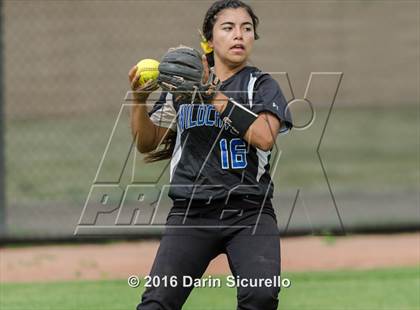 Thumbnail 1 in Mesquite vs. Skyline (Blackhawk Tournament) photogallery.