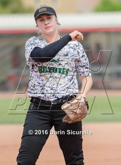 Thumbnail 2 in Mesquite vs. Skyline (Blackhawk Tournament) photogallery.