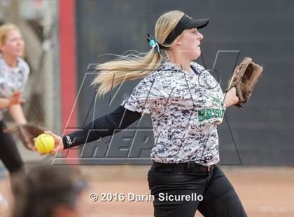 Thumbnail 2 in Mesquite vs. Skyline (Blackhawk Tournament) photogallery.