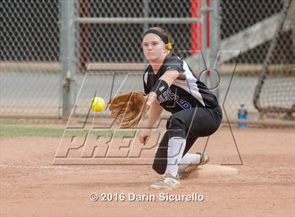 Thumbnail 2 in Mesquite vs. Skyline (Blackhawk Tournament) photogallery.