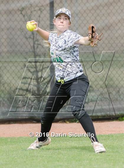 Thumbnail 1 in Mesquite vs. Skyline (Blackhawk Tournament) photogallery.
