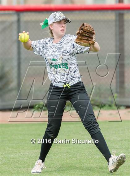 Thumbnail 2 in Mesquite vs. Skyline (Blackhawk Tournament) photogallery.