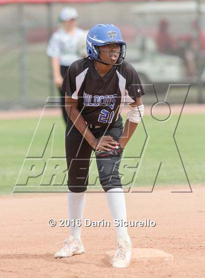 Thumbnail 2 in Mesquite vs. Skyline (Blackhawk Tournament) photogallery.