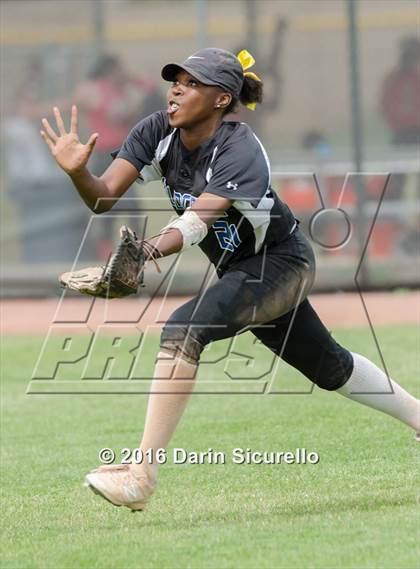 Thumbnail 3 in Mesquite vs. Skyline (Blackhawk Tournament) photogallery.