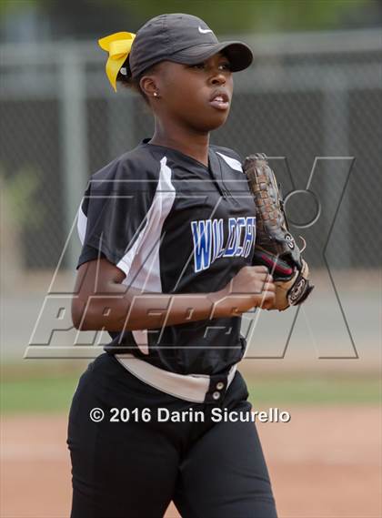 Thumbnail 1 in Mesquite vs. Skyline (Blackhawk Tournament) photogallery.