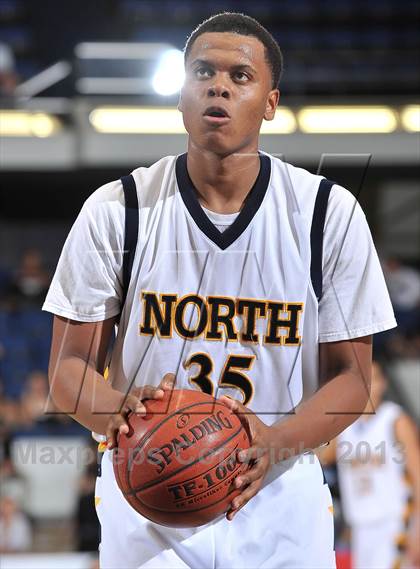 Thumbnail 1 in JW North vs. Villa Park (CIF SS DIV 2AA Final) photogallery.