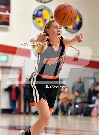 Thumbnail 2 in Kelseyville vs. Colusa (Jim Ernst Classic) photogallery.