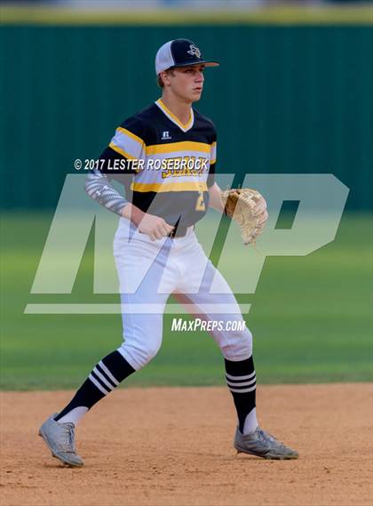 Thumbnail 1 in Sealy vs. Fredericksburg (UIL 4A Area Playoffs) photogallery.