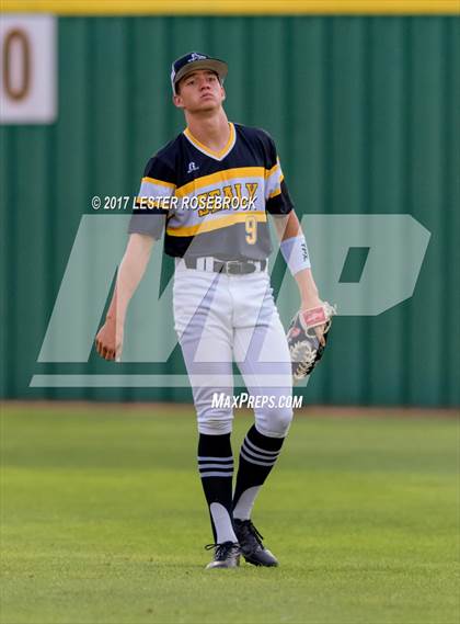 Thumbnail 1 in Sealy vs. Fredericksburg (UIL 4A Area Playoffs) photogallery.