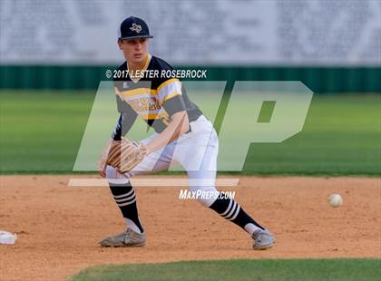 Thumbnail 3 in Sealy vs. Fredericksburg (UIL 4A Area Playoffs) photogallery.