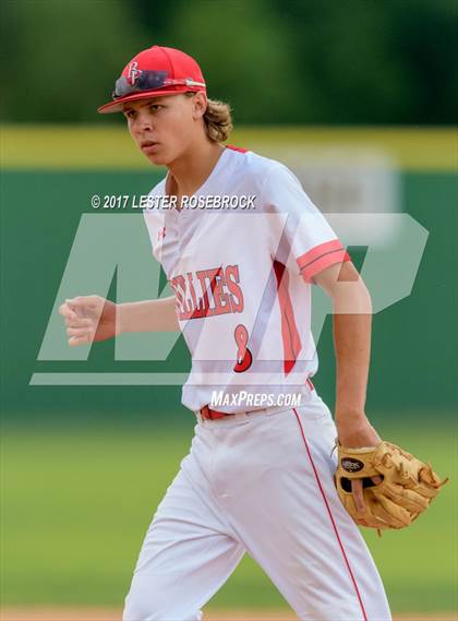Thumbnail 2 in Sealy vs. Fredericksburg (UIL 4A Area Playoffs) photogallery.