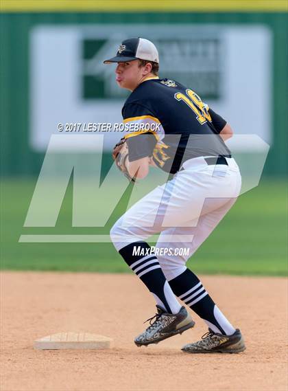 Thumbnail 2 in Sealy vs. Fredericksburg (UIL 4A Area Playoffs) photogallery.
