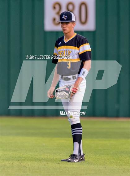 Thumbnail 2 in Sealy vs. Fredericksburg (UIL 4A Area Playoffs) photogallery.