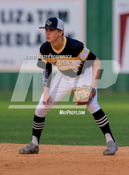 Thumbnail 2 in Sealy vs. Fredericksburg (UIL 4A Area Playoffs) photogallery.