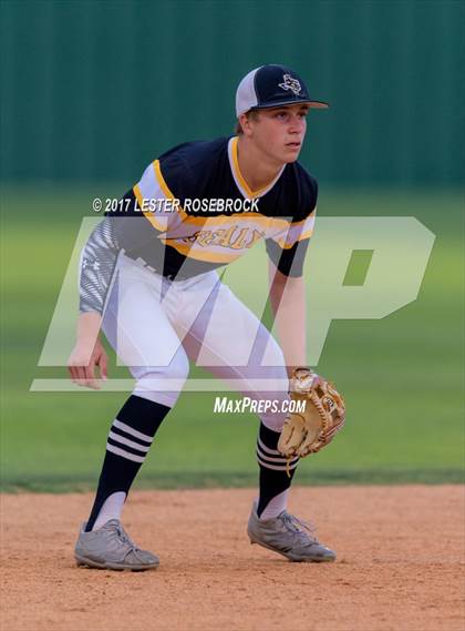 Thumbnail 3 in Sealy vs. Fredericksburg (UIL 4A Area Playoffs) photogallery.