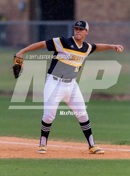 Thumbnail 3 in Sealy vs. Fredericksburg (UIL 4A Area Playoffs) photogallery.