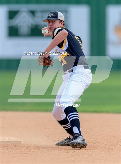 Thumbnail 1 in Sealy vs. Fredericksburg (UIL 4A Area Playoffs) photogallery.