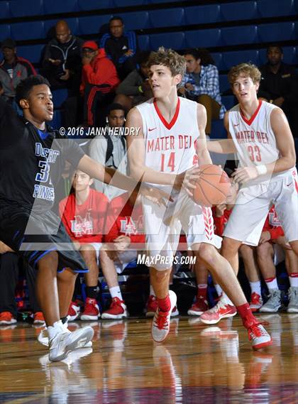 Thumbnail 3 in Mater Dei vs Desert Pines (Tarkanian Classic) photogallery.