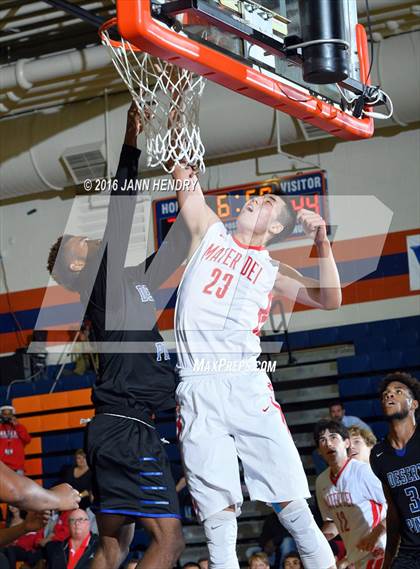 Thumbnail 2 in Mater Dei vs Desert Pines (Tarkanian Classic) photogallery.