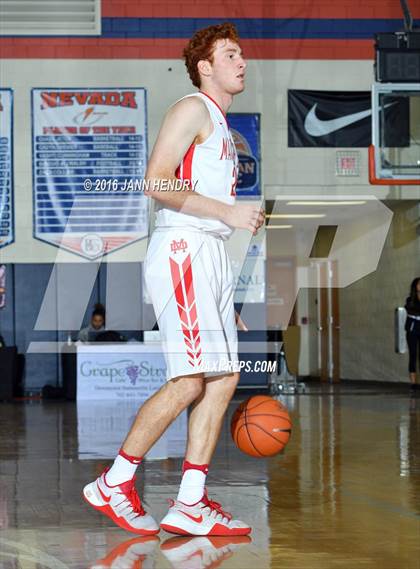 Thumbnail 3 in Mater Dei vs Desert Pines (Tarkanian Classic) photogallery.