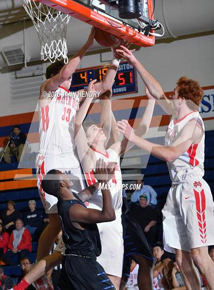 Thumbnail 2 in Mater Dei vs Desert Pines (Tarkanian Classic) photogallery.