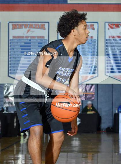Thumbnail 1 in Mater Dei vs Desert Pines (Tarkanian Classic) photogallery.