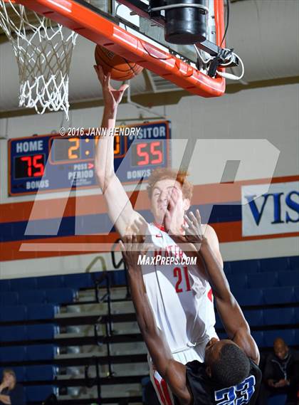 Thumbnail 2 in Mater Dei vs Desert Pines (Tarkanian Classic) photogallery.