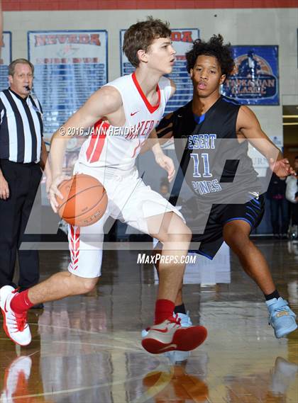 Thumbnail 2 in Mater Dei vs Desert Pines (Tarkanian Classic) photogallery.