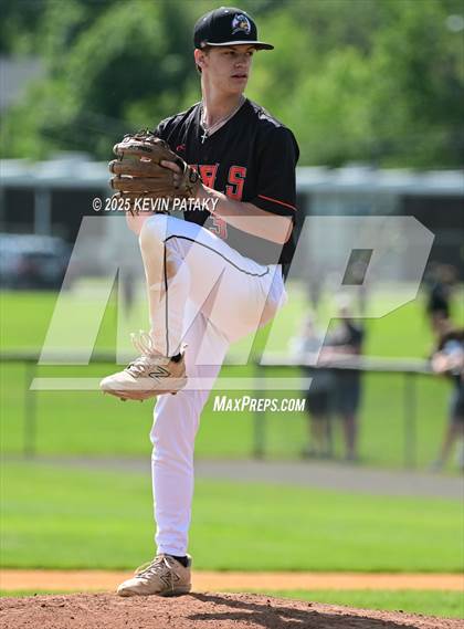 Thumbnail 2 in Shelton @ Trumbull (CIAC Class LL 1st Round) photogallery.