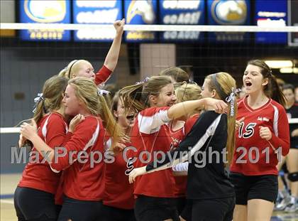Thumbnail 2 in Victory Christian vs. Sacramento Country Day (CIF SJS D6 Final) photogallery.