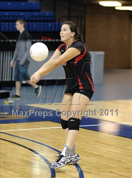 Thumbnail 1 in Victory Christian vs. Sacramento Country Day (CIF SJS D6 Final) photogallery.