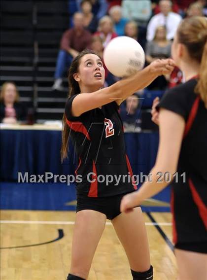 Thumbnail 2 in Victory Christian vs. Sacramento Country Day (CIF SJS D6 Final) photogallery.