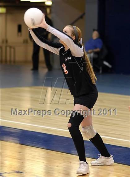 Thumbnail 2 in Victory Christian vs. Sacramento Country Day (CIF SJS D6 Final) photogallery.