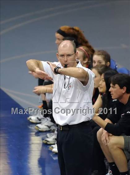 Thumbnail 3 in Victory Christian vs. Sacramento Country Day (CIF SJS D6 Final) photogallery.