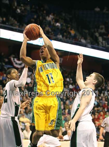 Thumbnail 2 in Northwest Catholic vs. New London (CIAC Class L Final)  photogallery.