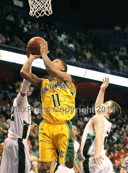 Thumbnail 3 in Northwest Catholic vs. New London (CIAC Class L Final)  photogallery.