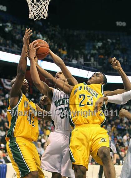 Thumbnail 3 in Northwest Catholic vs. New London (CIAC Class L Final)  photogallery.