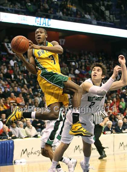 Thumbnail 3 in Northwest Catholic vs. New London (CIAC Class L Final)  photogallery.