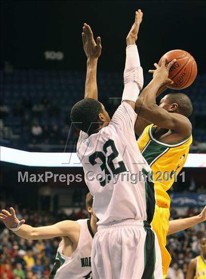 Thumbnail 2 in Northwest Catholic vs. New London (CIAC Class L Final)  photogallery.