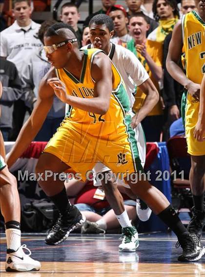 Thumbnail 2 in Northwest Catholic vs. New London (CIAC Class L Final)  photogallery.