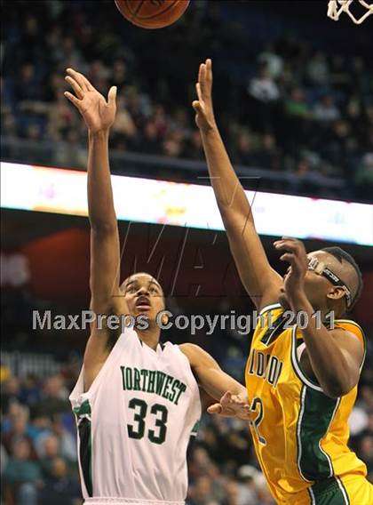 Thumbnail 2 in Northwest Catholic vs. New London (CIAC Class L Final)  photogallery.