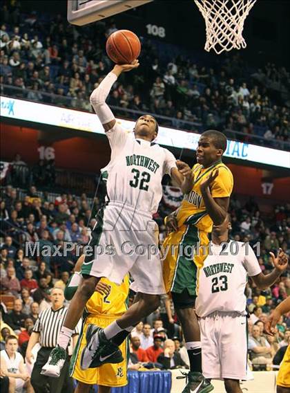 Thumbnail 2 in Northwest Catholic vs. New London (CIAC Class L Final)  photogallery.