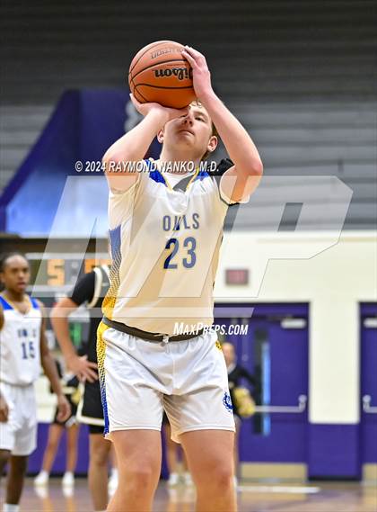 Thumbnail 2 in Muncie Burris vs. Lapel (Fieldhouse Classic)  photogallery.